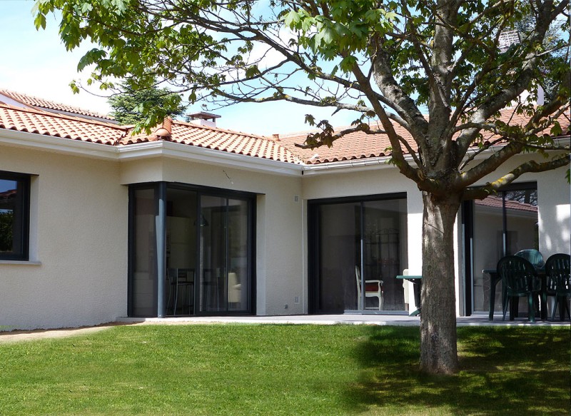 Réalisation d'extension de maison près de Châteauneuf-le-Rouge