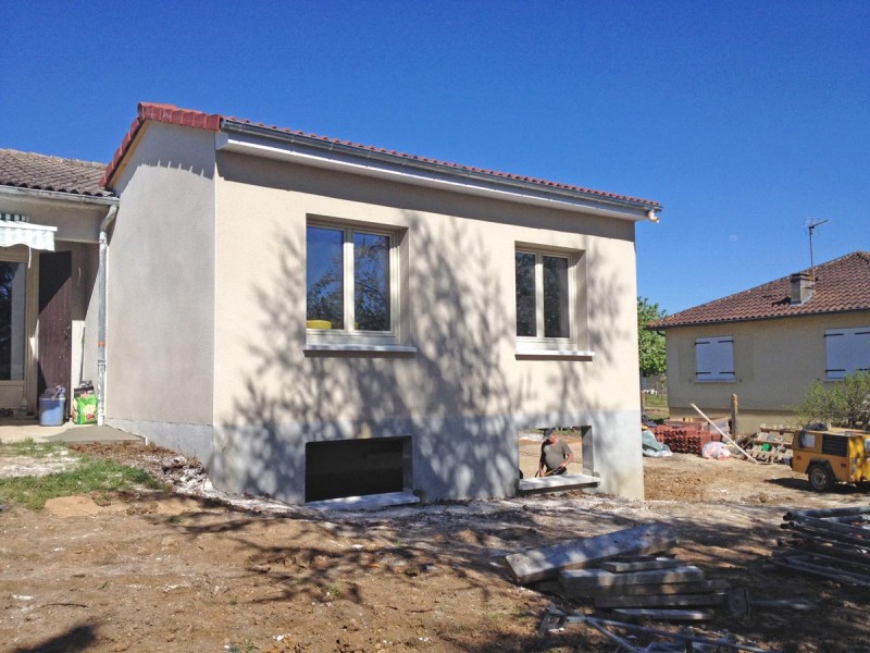 Réalisation d'extension de maison près de Aurons