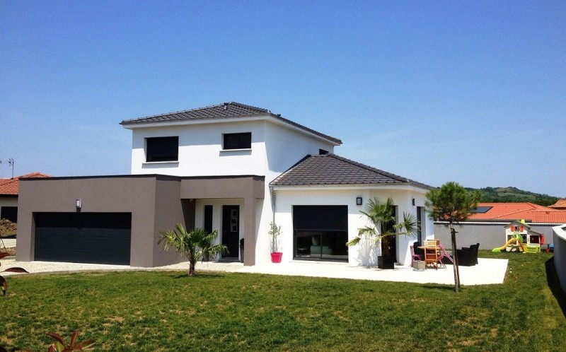 Réalisation d'extension de maison près de Châteauneuf-le-Rouge