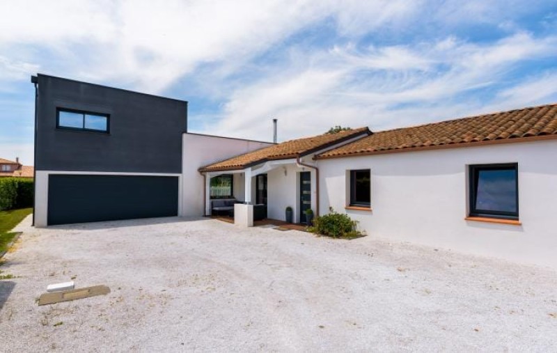 Réalisation d'extension de maison près de Châteauneuf-le-Rouge